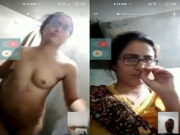 Bhabhi Showing For Lover On VC